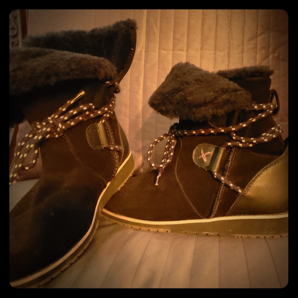 Emu Apres Ski Boots